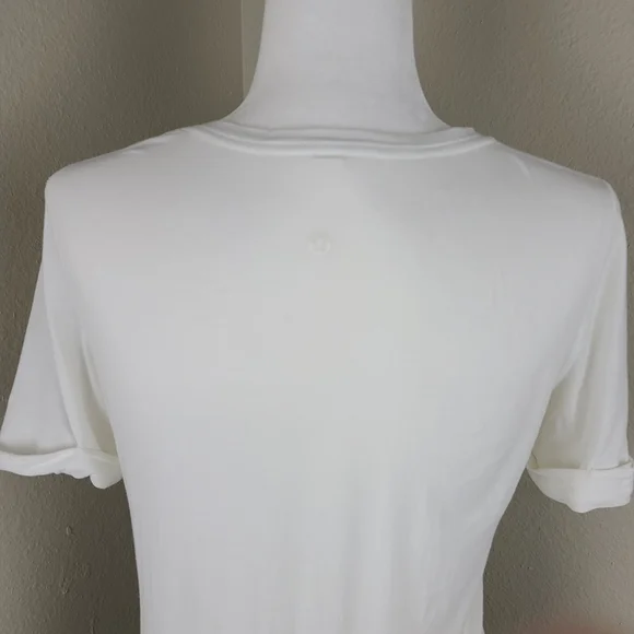 Lululemon high low t-shirt Size 4 white and green cactus short sleeve v-neckline - Picture 5 of 12